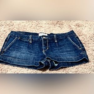 Abercrombie & Fitch Denim Shorts Size 6 NWOT